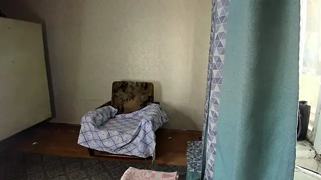 elis gabbi online show from April 13, 6:52 am