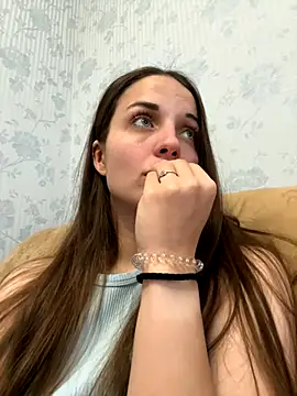 AmiLavs online show from December 5, 11:16 am