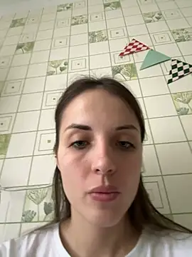 AmiLavs online show from January 4, 11:11 am