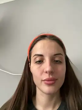 AmiLavs online show from February 7, 11:12 am