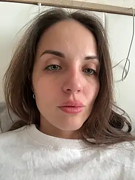 AmiLavs online show from November 20, 6:35 am