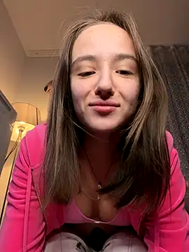 Snapshot of EmilyWi_ chatting on December 22, 10:07 pm EmilyWi online show from December 22, 10:07 pm