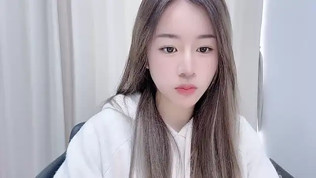 chloe-01 online show from December 29, 4:48 am