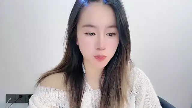 chloe-01 online show from December 22, 12:13 pm