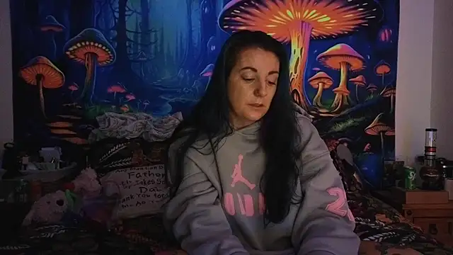 tattoomilf86 online show from January 3, 7:50 pm