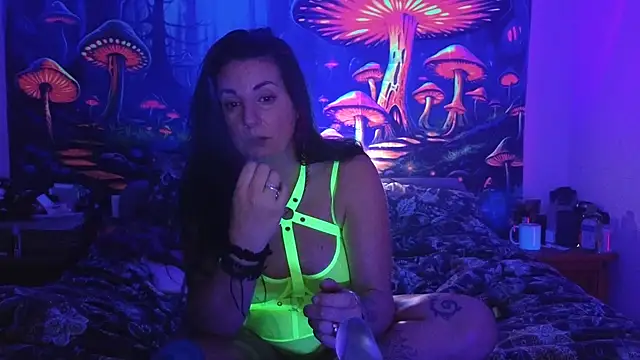 tattoomilf86 online show from February 1, 11:27 pm