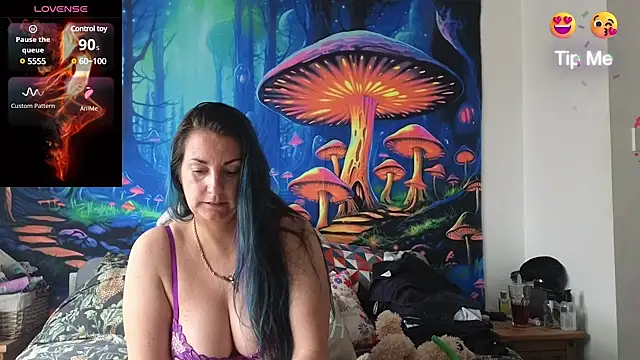 tattoomilf86 online show from March 17, 3:29 pm