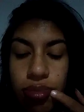 Snapshot of Anamaria-24 chatting on February 11, 11:21 pm Anamaria-24 online show from February 11, 11:21 pm