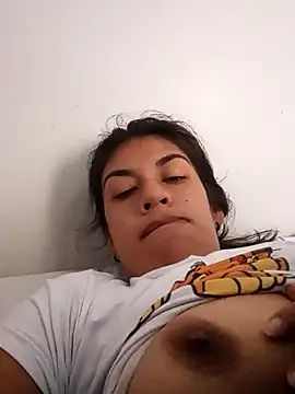 Snapshot of Anamaria-24 chatting on February 12, 2:23 pm Anamaria-24 online show from February 12, 2:23 pm