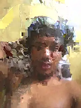 Snapshot of lionheart05 chatting on January 10, 7:14 am lionheart05 online show from January 10, 7:14 am