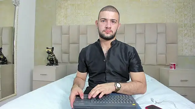 MaximusDick1  online show from November 15, 4:10 am