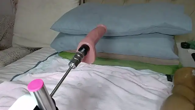 QUEENSHEBAxx01 online show from March 6, 1:35 am