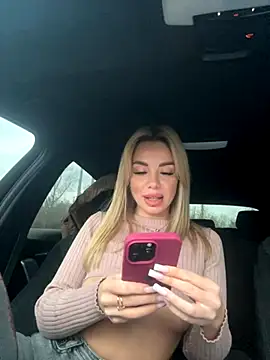 Snapshot of Gabriella_Hot_ chatting on October 24, 1:13 am Gabriella Hot online show from October 24, 1:13 am