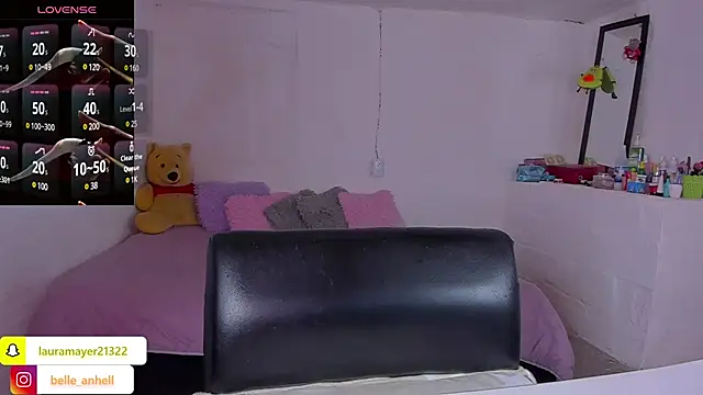 Snapshot of Laura-mayer chatting on February 14, 3:00 am Laura-mayer online show from February 14, 3:00 am