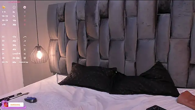 Snapshot of Lorena_Vieira_ chatting on February 23, 10:53 pm Lorena Vieira online show from February 23, 10:53 pm