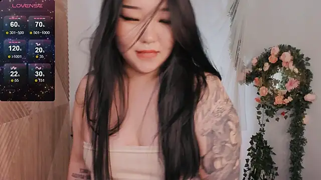 Snapshot of mei_honey_ chatting on February 21, 5:09 pm mei honey  online show from February 21, 5:09 pm