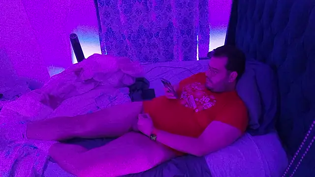 Snapshot of bearcloudcomputa chatting on March 1, 5:31 am bearcloudcomputa online show from March 1, 5:31 am