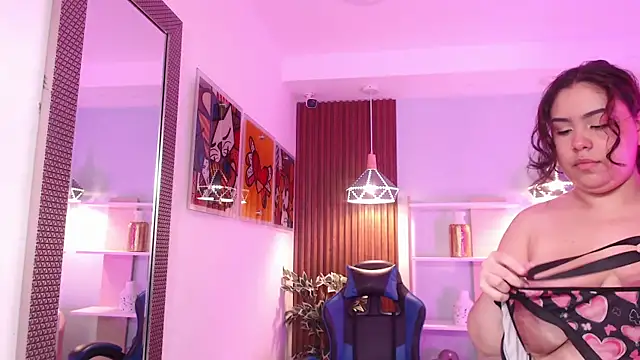 Snapshot of Dalila_Sky chatting on September 18, 6:10 pm Dalila Sky online show from September 18, 6:10 pm