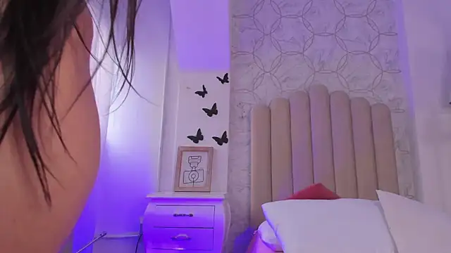 Foxy200   online show from March 6, 8:05 pm