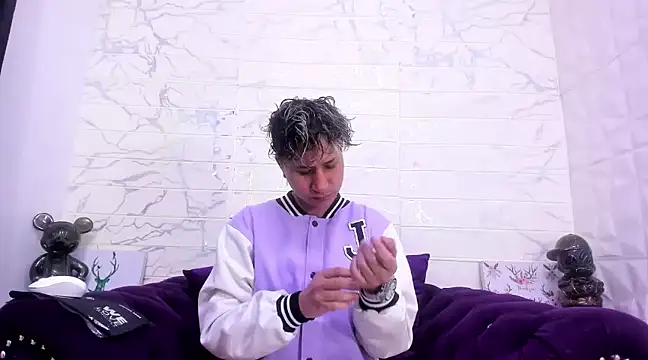 Snapshot of Im_Milan_Rs chatting on January 27, 12:12 am Im Milan Rs online show from January 27, 12:12 am