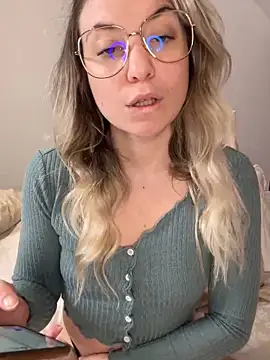 carlaaa online show from March 5, 10:17 pm