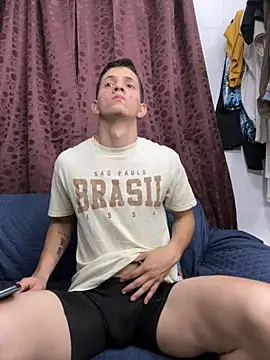 Snapshot of Bodyxx23 chatting on February 9, 3:11 am Bodyxx23 online show from February 9, 3:11 am