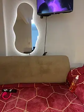 Snapshot of Bodyxx23 chatting on September 19, 2:24 am Bodyxx23 online show from September 19, 2:24 am