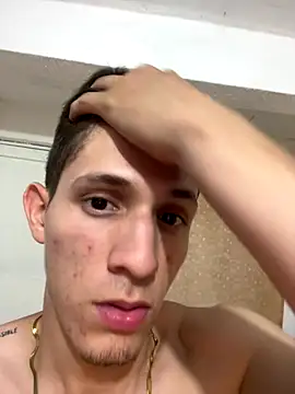 Snapshot of Bodyxx23 chatting on September 22, 3:41 am Bodyxx23 online show from September 22, 3:41 am