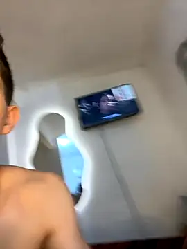 Snapshot of Bodyxx23 chatting on October 14, 2:45 am Bodyxx23 online show from October 14, 2:45 am