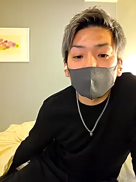 da--------i online show from December 1, 4:56 pm