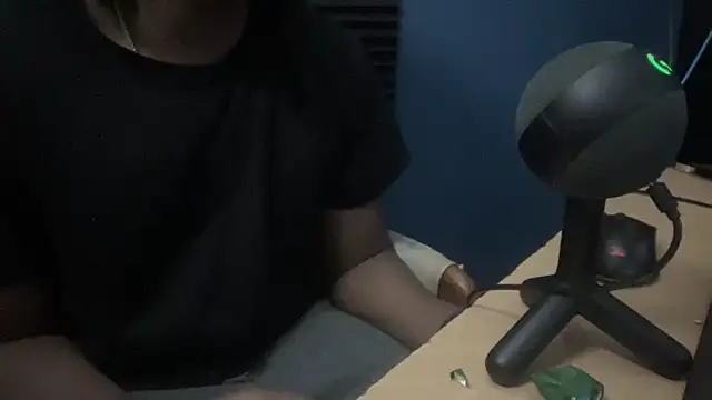 Snapshot of tokenkingtn chatting on February 9, 1:33 am tokenkingtn online show from February 9, 1:33 am