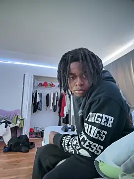 Snapshot of tokenkingtn chatting on March 10, 5:50 pm tokenkingtn online show from March 10, 5:50 pm