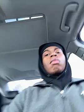 Snapshot of tokenkingtn chatting on March 22, 6:47 pm tokenkingtn online show from March 22, 6:47 pm