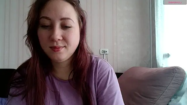 Snapshot of KellyCrystall chatting on January 5, 7:38 am KellyCrystall online show from January 5, 7:38 am