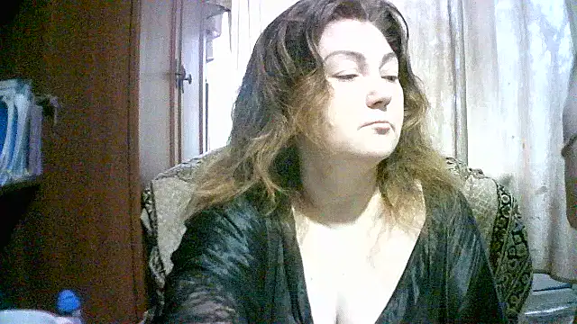 Madame-Butterfly online show from October 13, 2:00 am