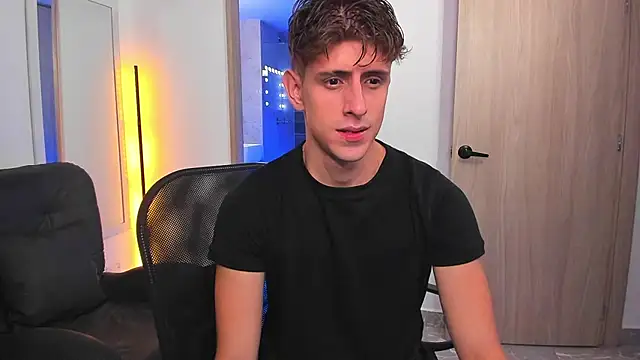 Snapshot of Jasperjoness chatting on January 5, 6:46 am Jasperjoness online show from January 5, 6:46 am