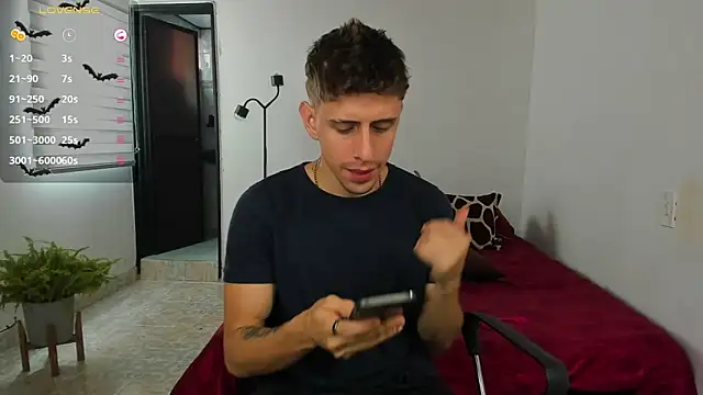 Snapshot of Jasperjoness chatting on November 7, 7:25 pm Jasperjoness online show from November 7, 7:25 pm