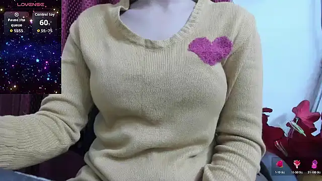 Snapshot of Reika_01 chatting on December 2, 1:11 am Reika 01 online show from December 2, 1:11 am