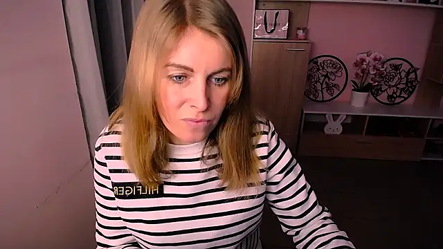 Hot Milady online show from January 20, 8:19 am