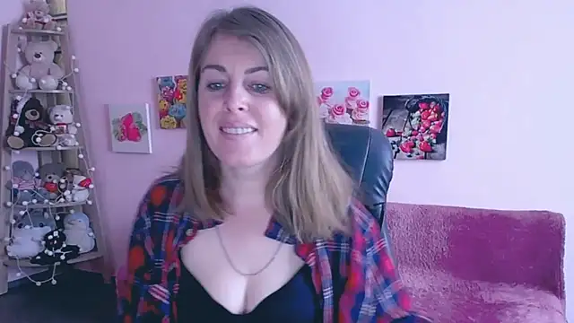 Hot Milady online show from March 20, 8:09 am