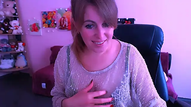 Hot Milady online show from April 21, 7:47 am