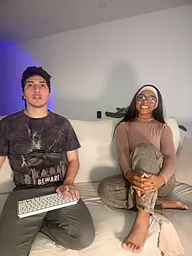 Snapshot of tiana_nave chatting on May 15, 6:04 pm tiana nave online show from May 15, 6:04 pm