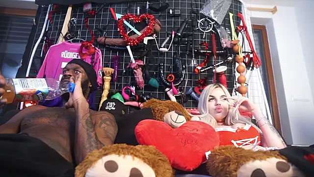 MacTroy online show from February 11, 11:21 pm