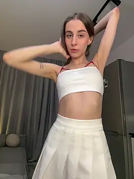 Snapshot of HellPeach chatting on December 16, 6:49 pm HellPeach online show from December 16, 6:49 pm