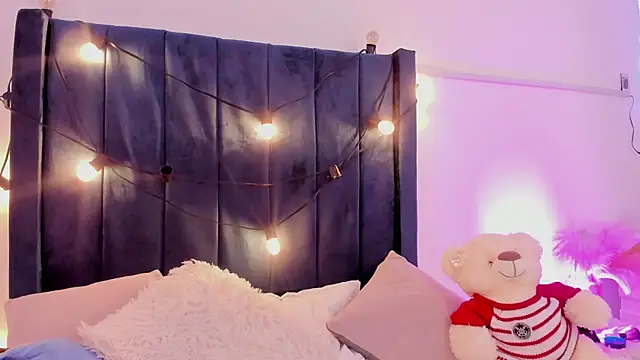 CamiloDoumit online show from January 31, 2:39 pm