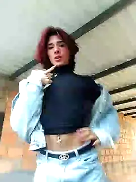 CamiloDoumit online show from February 9, 10:00 pm