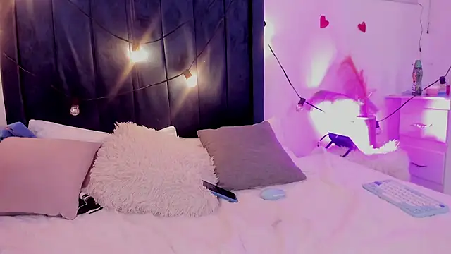 CamiloDoumit online show from February 16, 8:10 am