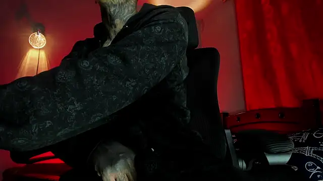 Travistanner 28 online show from March 11, 6:52 am