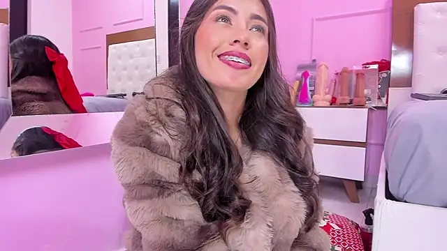 Snapshot of alysonJackson chatting on December 4, 7:44 pm alysonJackson online show from December 4, 7:44 pm