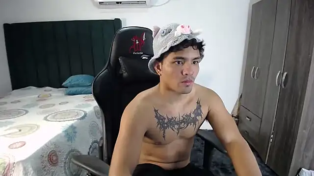 man dur07 online show from February 18, 5:10 pm